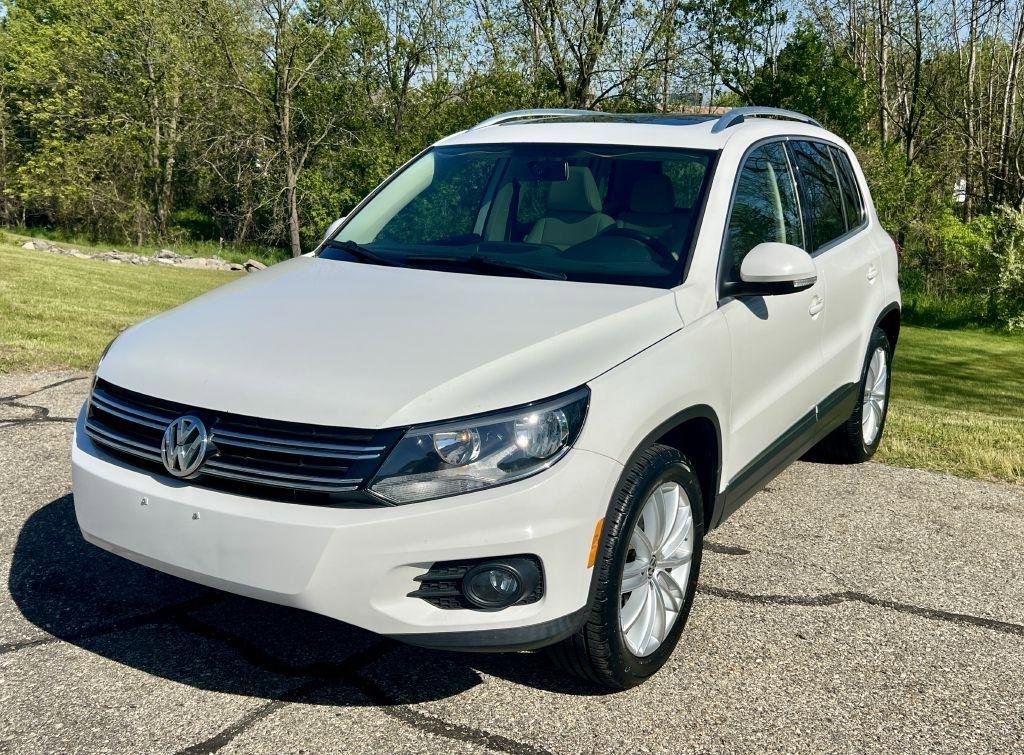 Used 2013 Volkswagen Tiguan SE FWD image 1