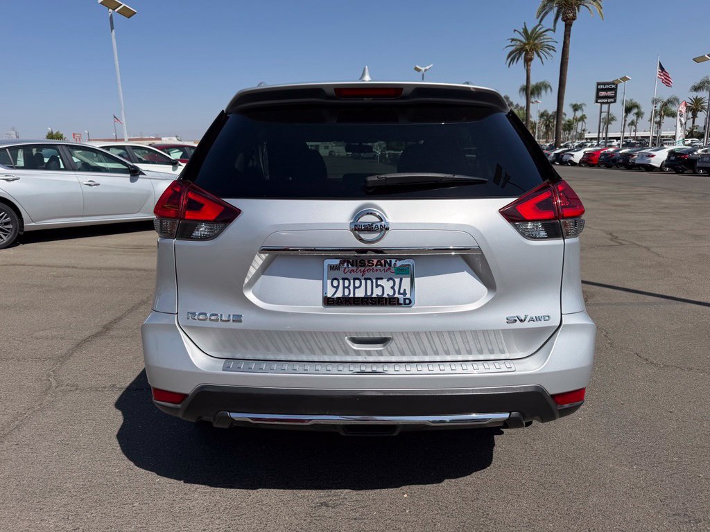 Used 2018 Nissan Rogue SV w/ Premium Package AWD/4WD image 5