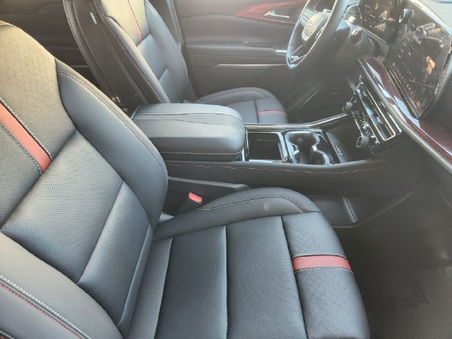 Used 2026 Chevrolet Traverse RS w/ LPO, Floor Liner Package AWD/4WD image 19