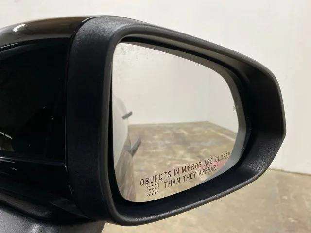 Used 2024 Chevrolet Equinox EV LT FWD image 99