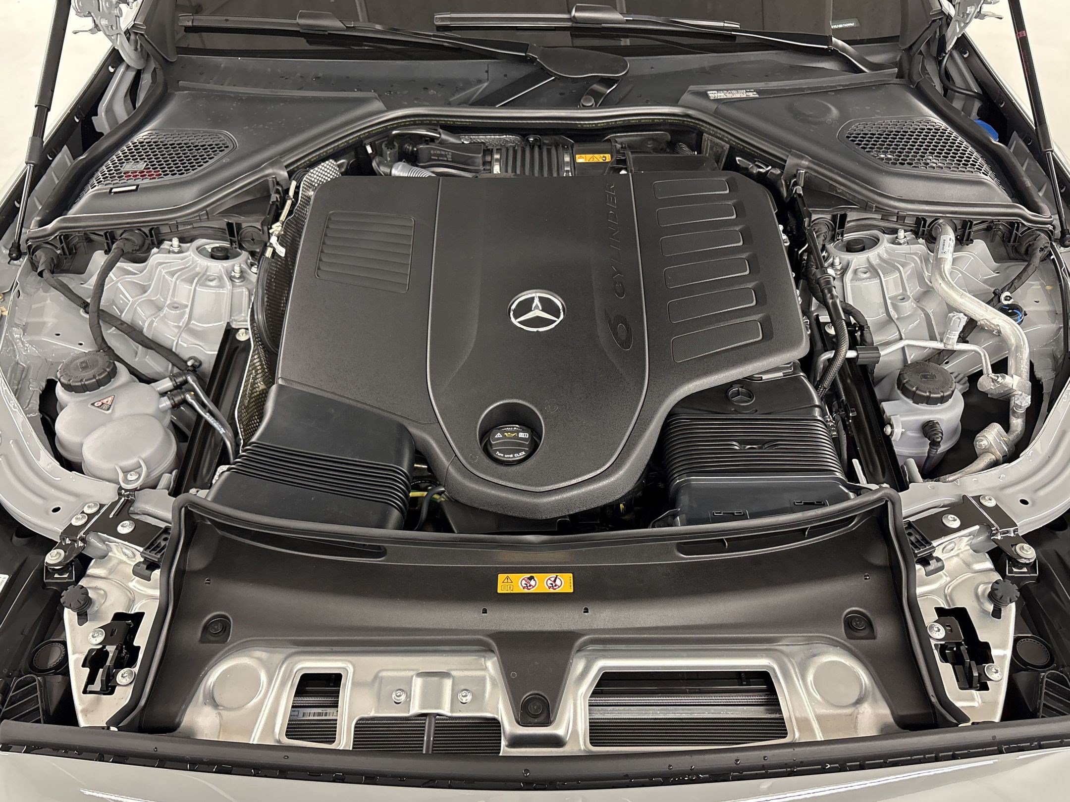 New 2026 Mercedes-Benz E 450 4MATIC Sedan image 32