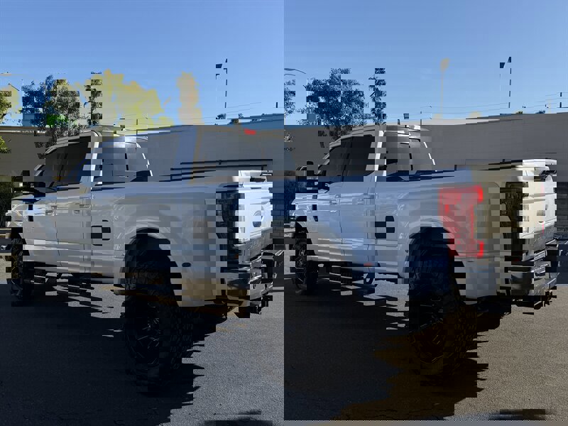 Used 2017 Ford F350 Lariat w/ FX4 Off-Road Package image 14