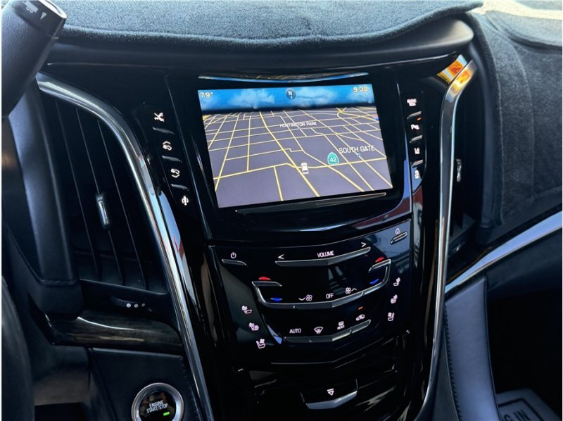 Used 2015 Cadillac Escalade ESV Platinum AWD/4WD image 48