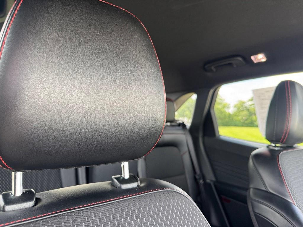Used 2025 Ford Escape ST-Line FWD image 31