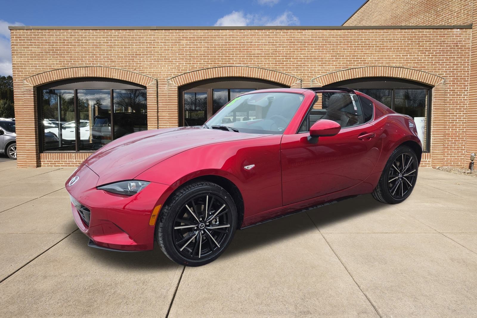 New 2025 MAZDA MX-5 Miata RF Grand Touring RWD image 8