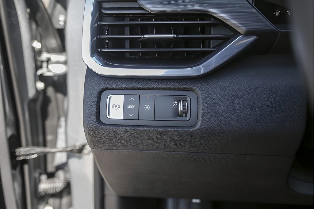 Certified 2025 GMC Acadia Elevation image 16