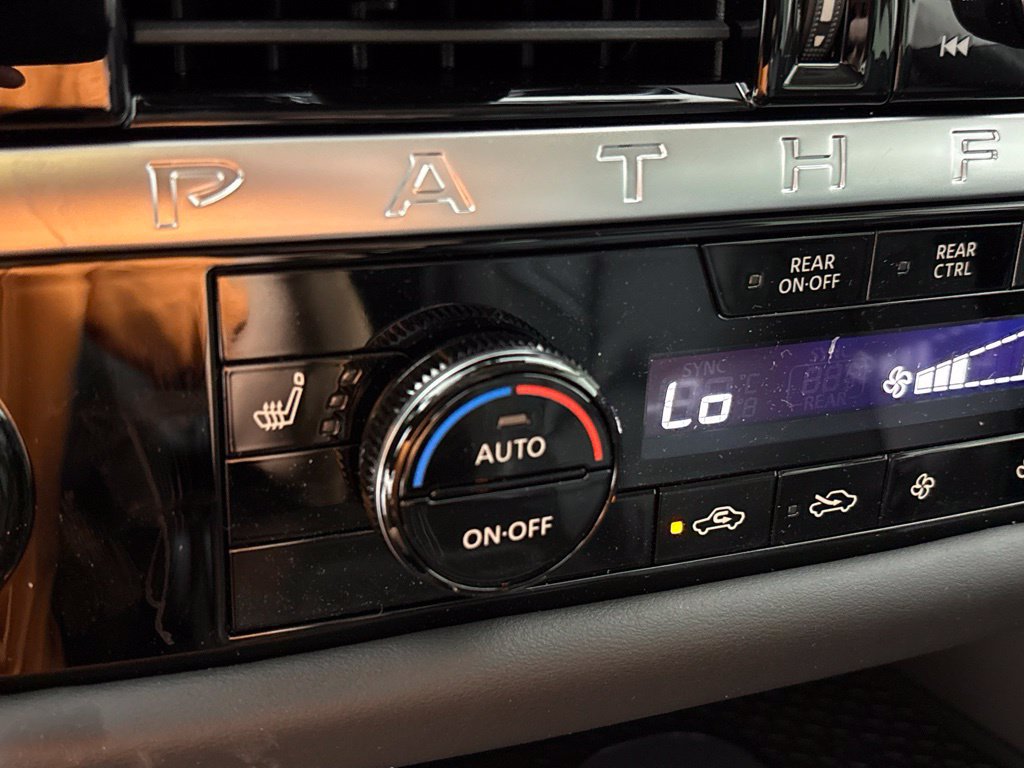 New 2026 Nissan Pathfinder SL FWD image 39
