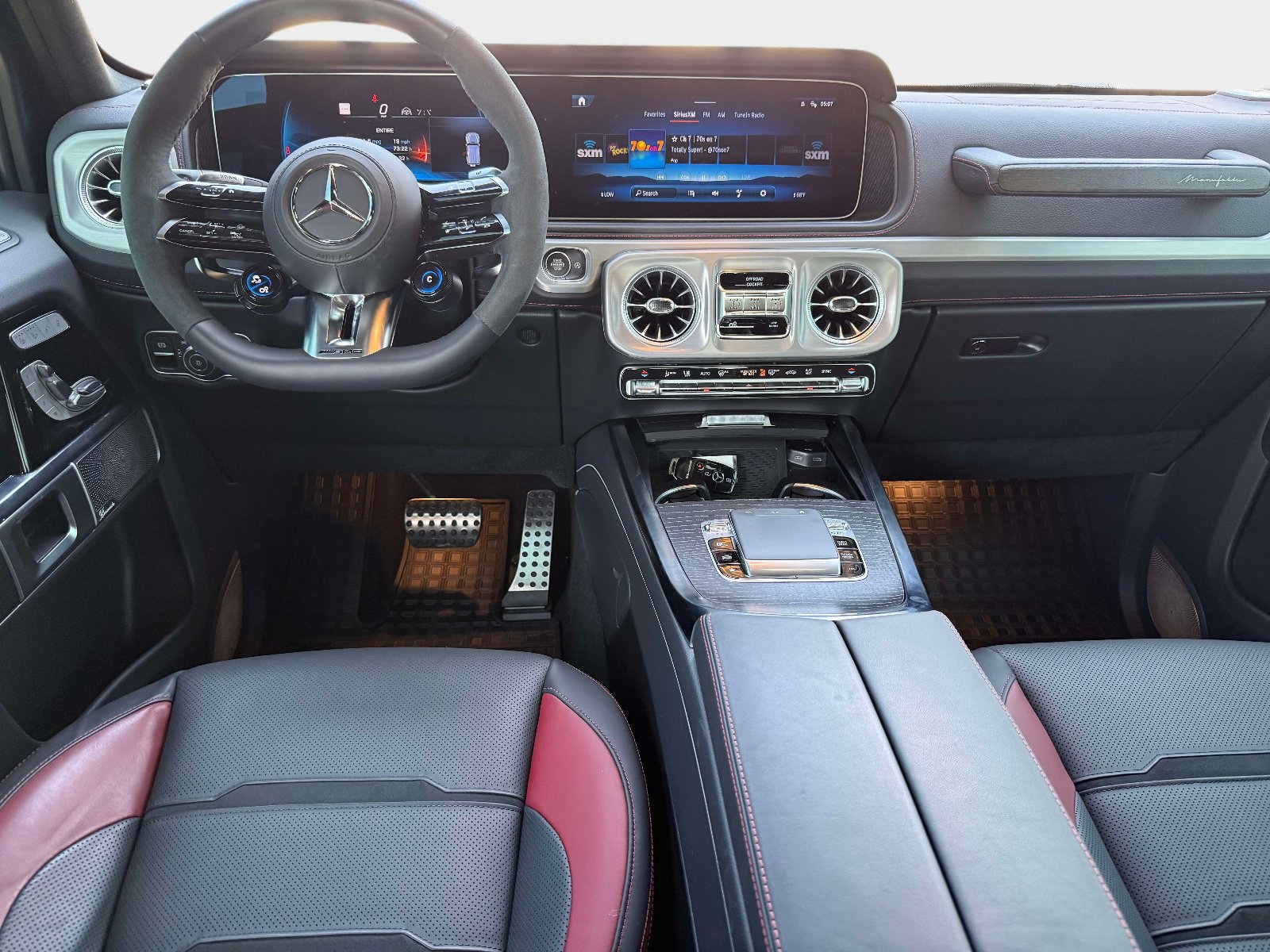 Used 2025 Mercedes-Benz G 63 AMG 4MATIC image 16