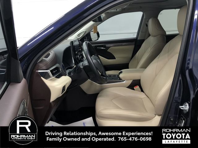 Used 2022 Toyota Highlander Limited image 11