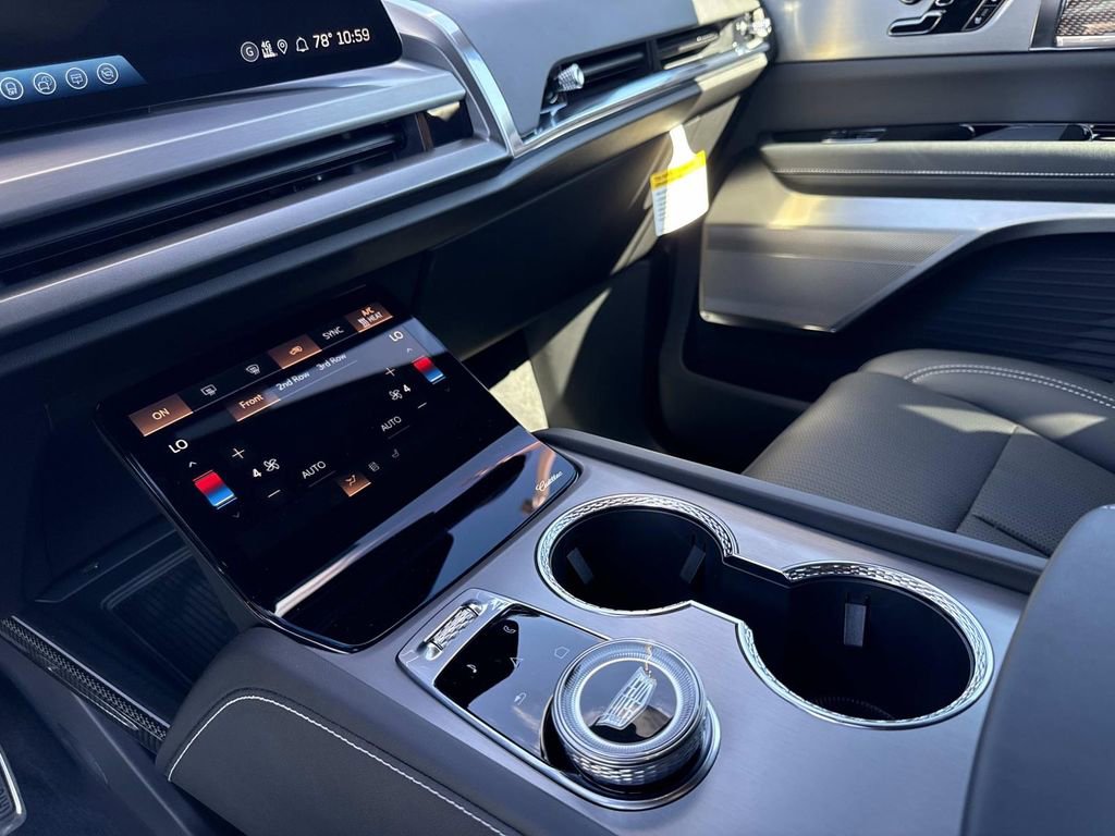 New 2026 Cadillac Vistiq Sport image 26