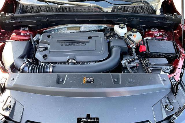 Used 2023 Buick Envision Essence image 30