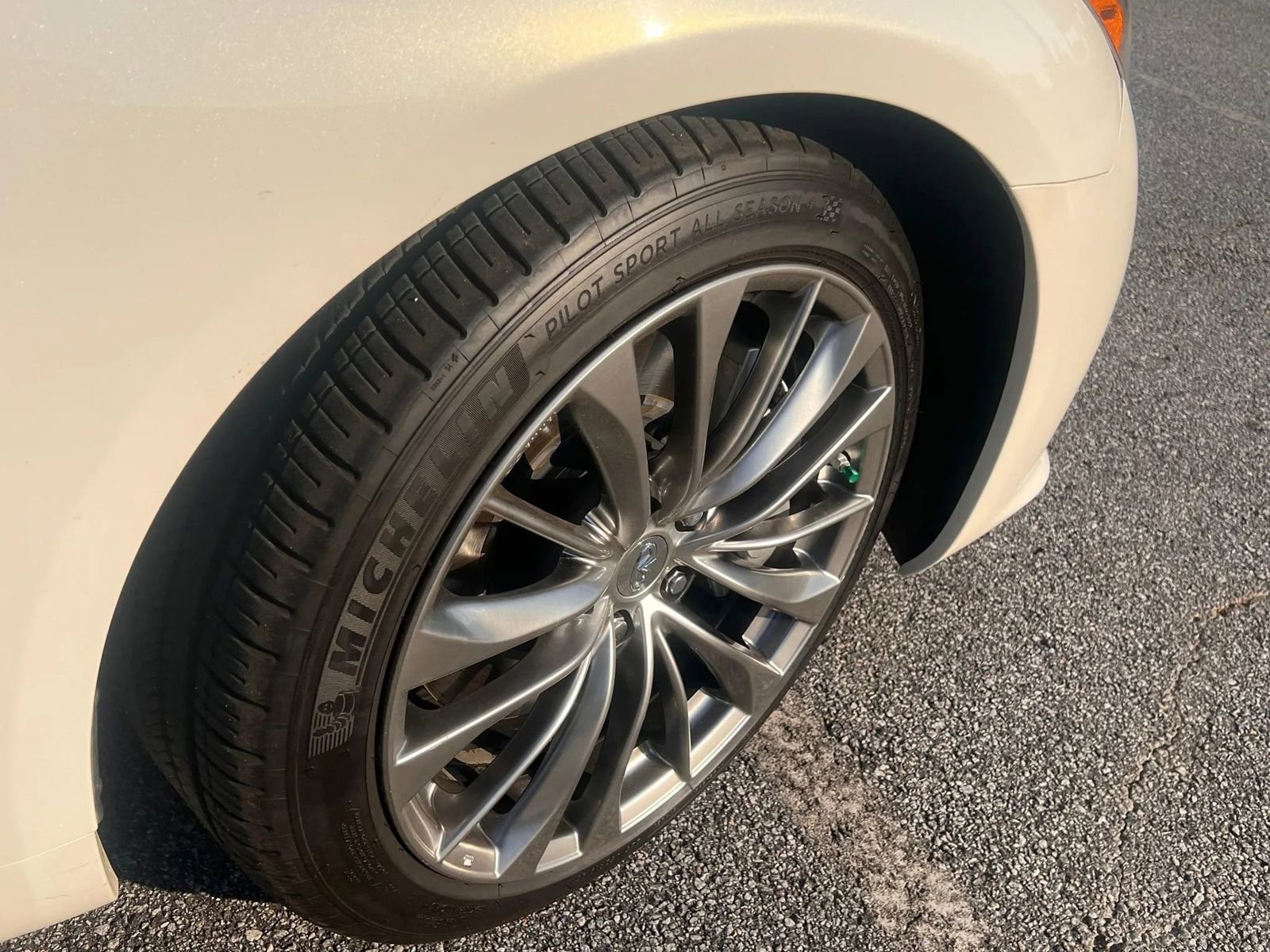 Used 2014 INFINITI Q60 Journey w/ Premium Package RWD image 17