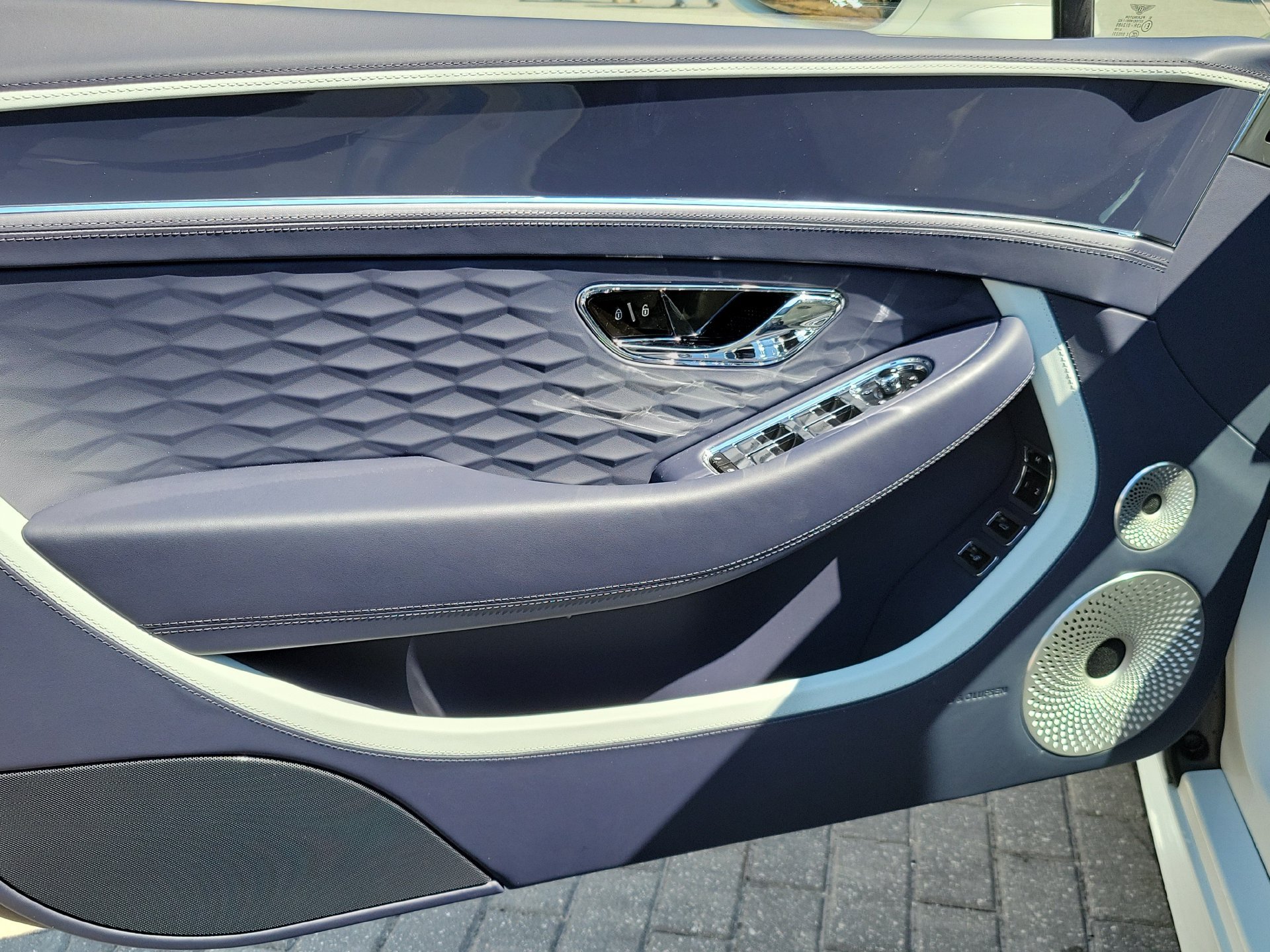New 2027 Bentley Continental GTC Speed AWD/4WD image 12
