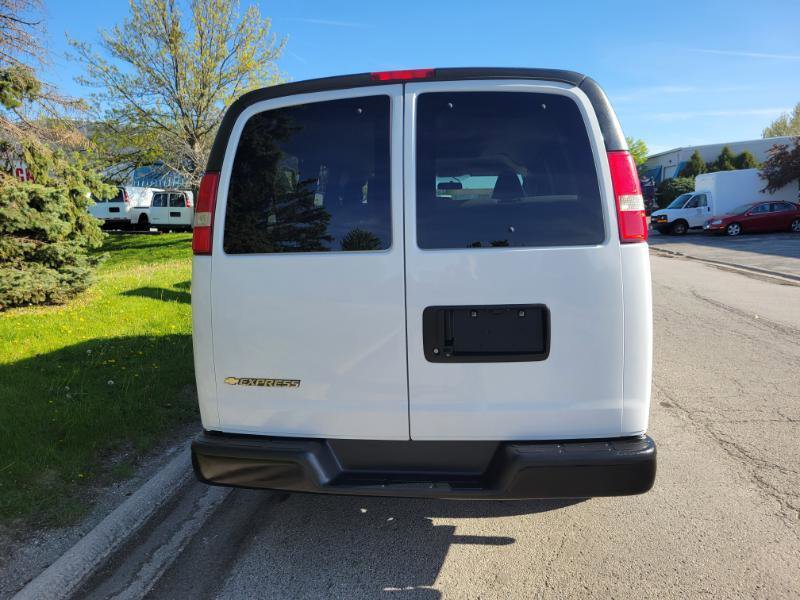 Used 2018 Chevrolet Express 3500 LS RWD image 13
