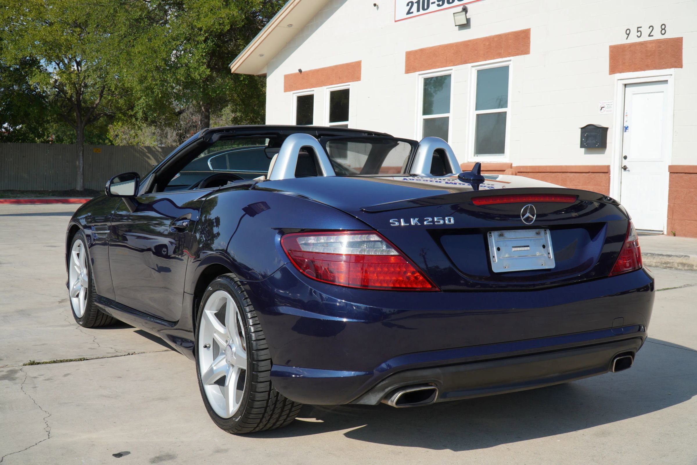Used 2012 Mercedes-Benz SLK 250 SLK 250 Roadster 2D image 4