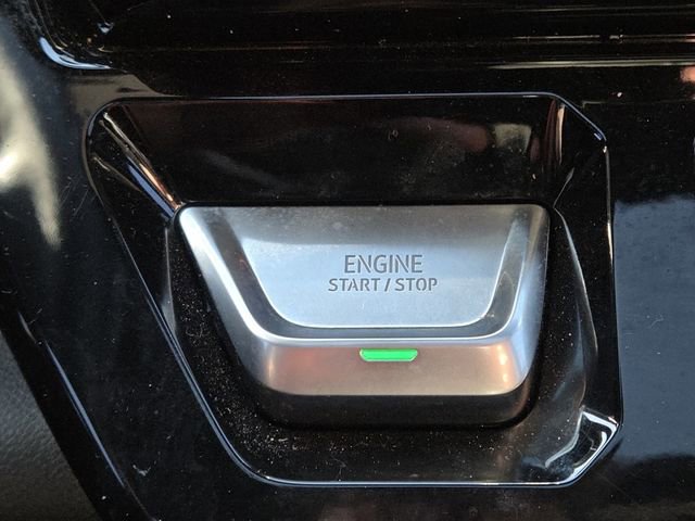 Used 2024 GMC Sierra 2500 AT4 w/ Technology Package image 18