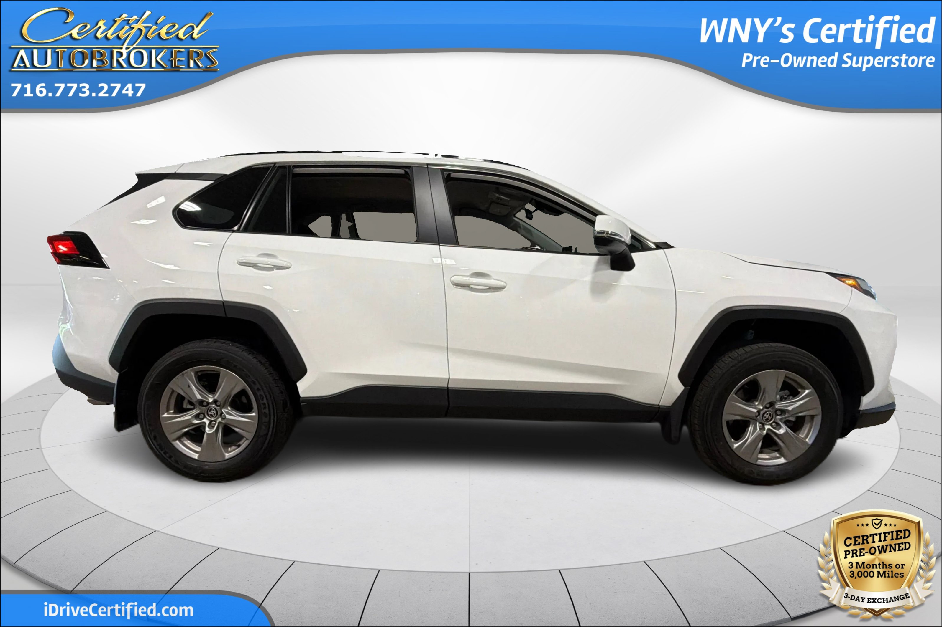 Used 2024 Toyota RAV4 XLE w/ Weather Package AWD/4WD image 4