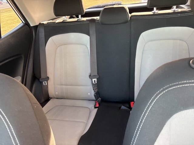 Used 2024 Hyundai Venue SEL image 28