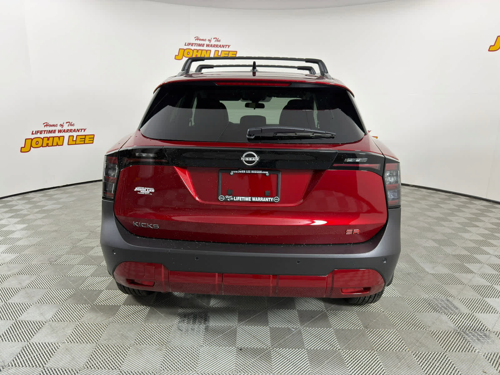 New 2026 Nissan Kicks SR w/ Cold Weather Package FWD image 4