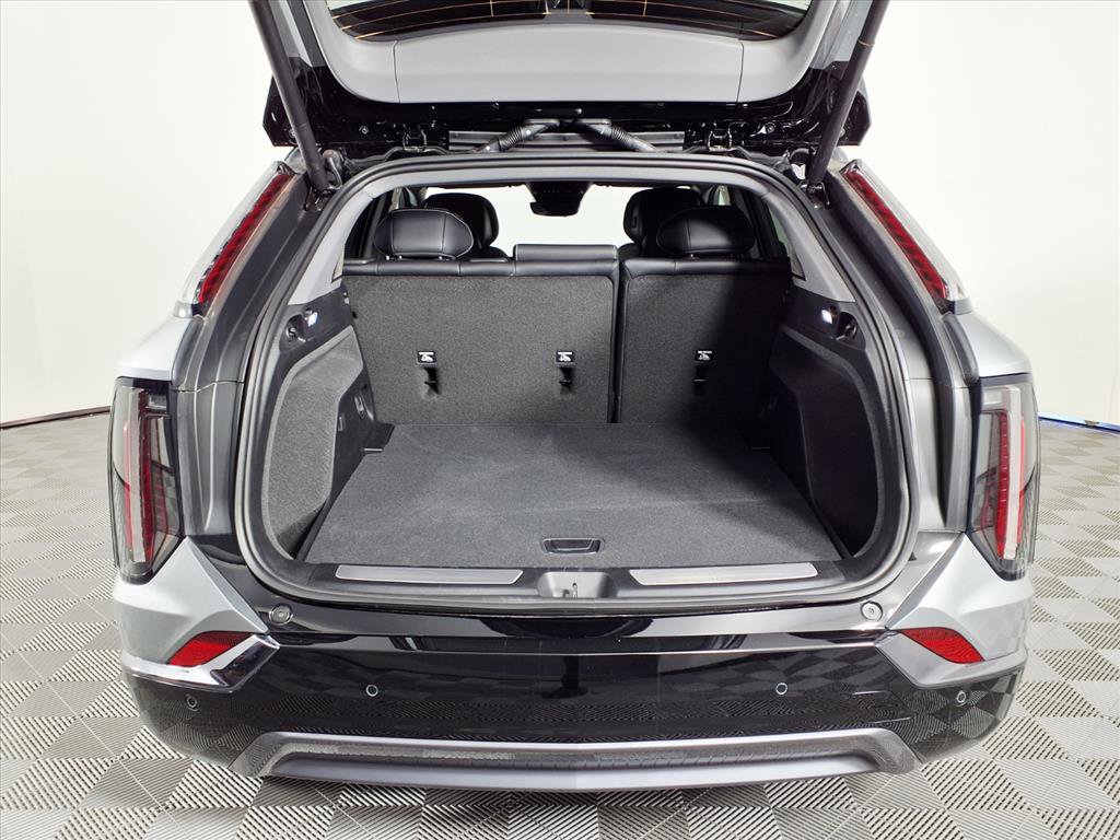 Certified 2026 Cadillac Optiq Sport 1 image 8