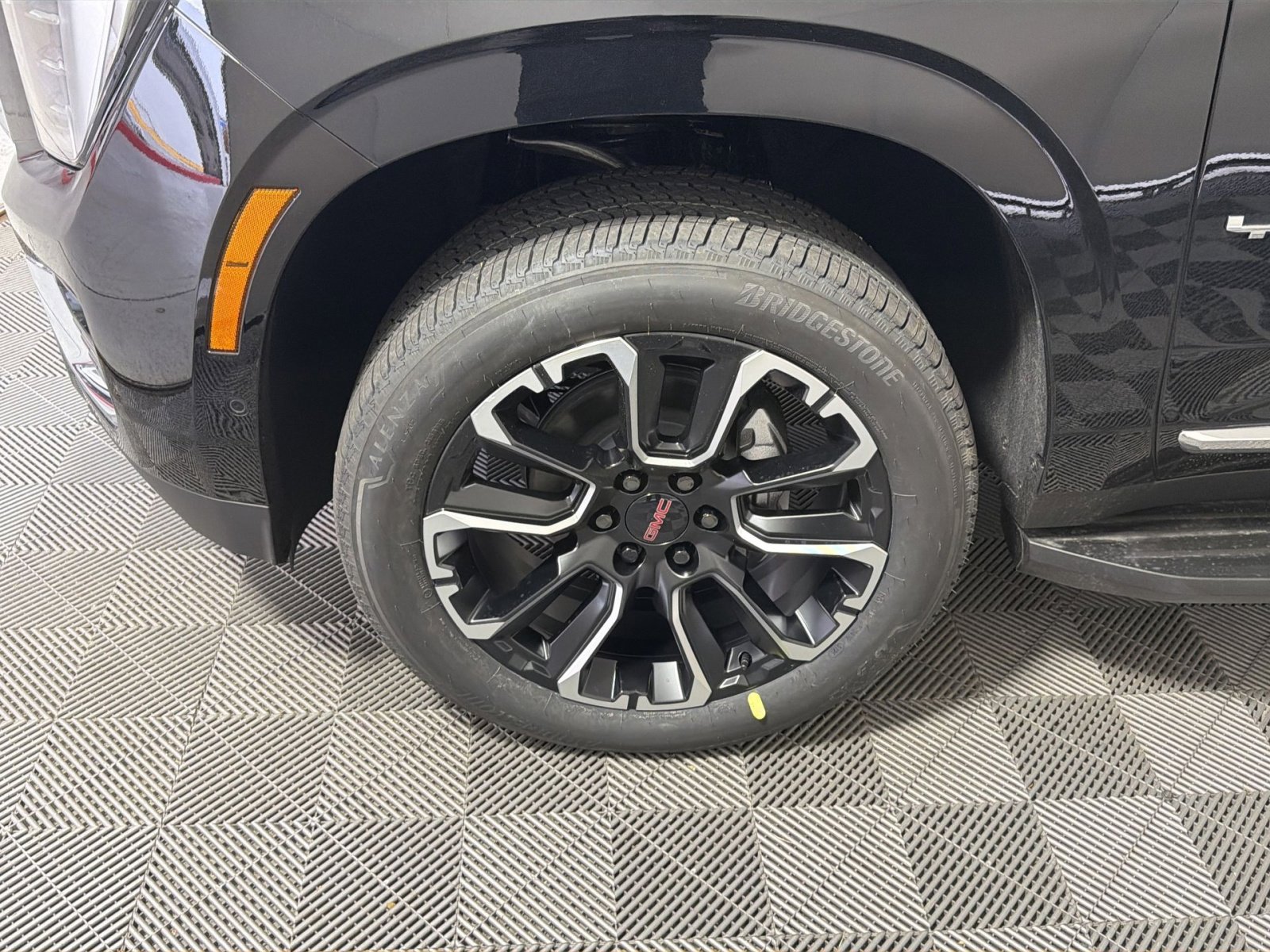 New 2026 GMC Yukon XL Elevation w/ Elevation Premium Package image 12