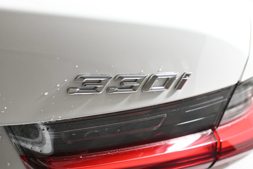 Used 2026 BMW 330i xDrive Sedan w/ M Sport Package image 39