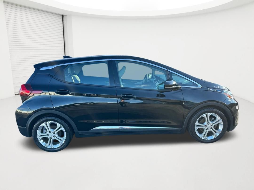 Used 2017 Chevrolet Bolt LT image 4