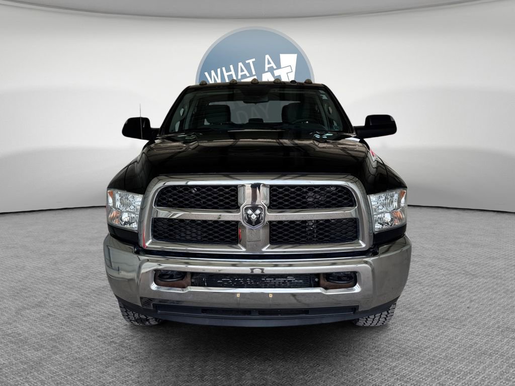 Used 2014 RAM 2500 Tradesman w/ Chrome Appearance Group AWD/4WD image 9