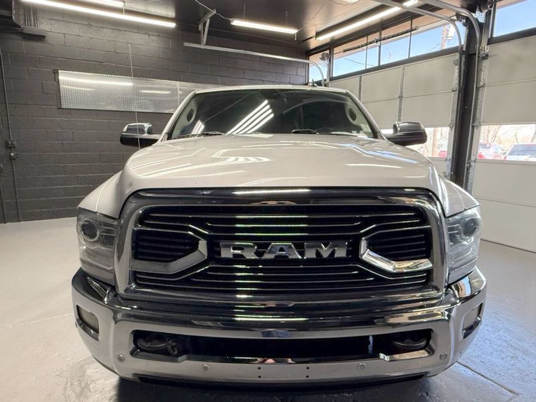 Used 2017 RAM 2500 Laramie AWD/4WD image 2