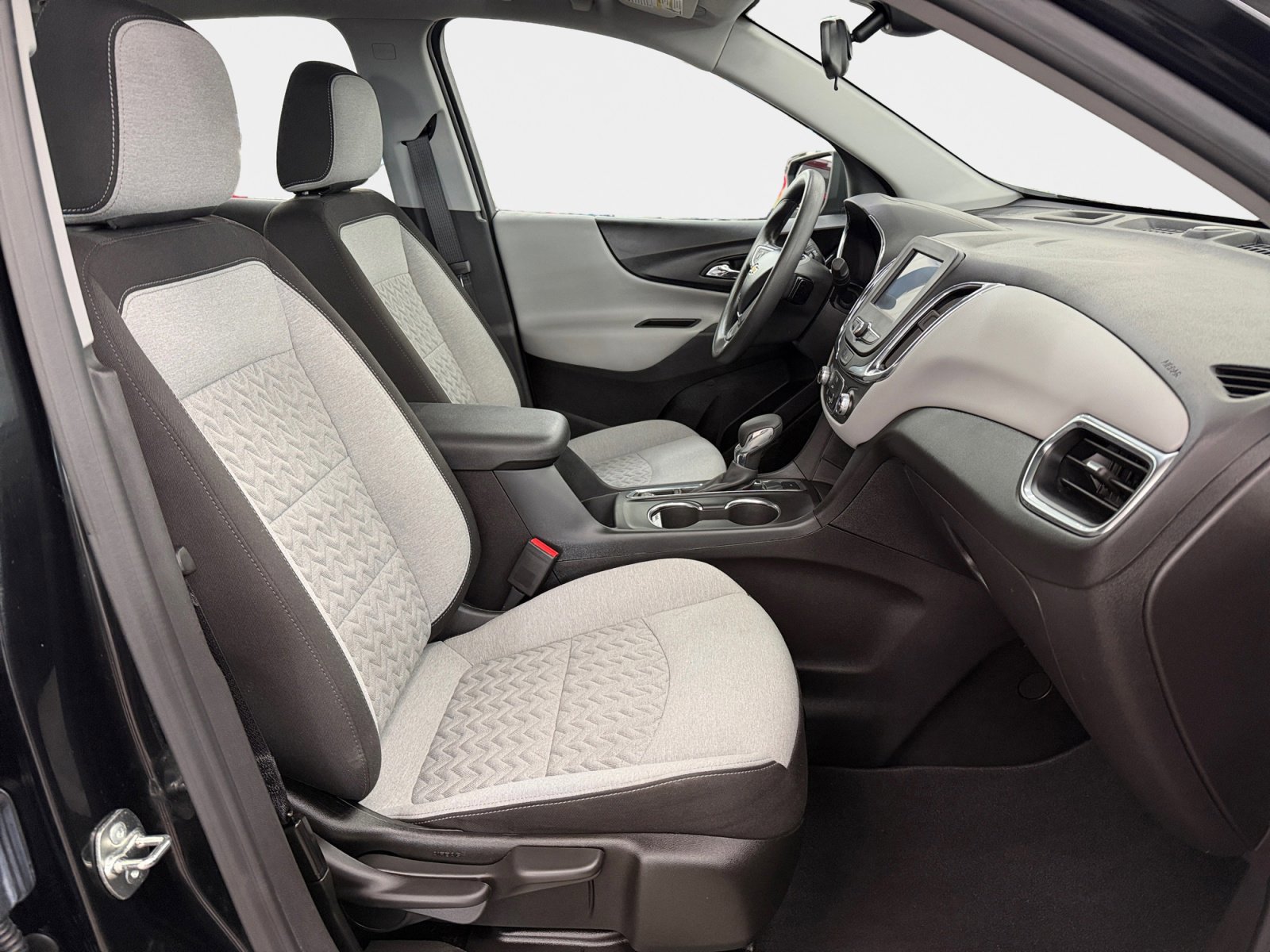 Used 2024 Chevrolet Equinox LS image 12