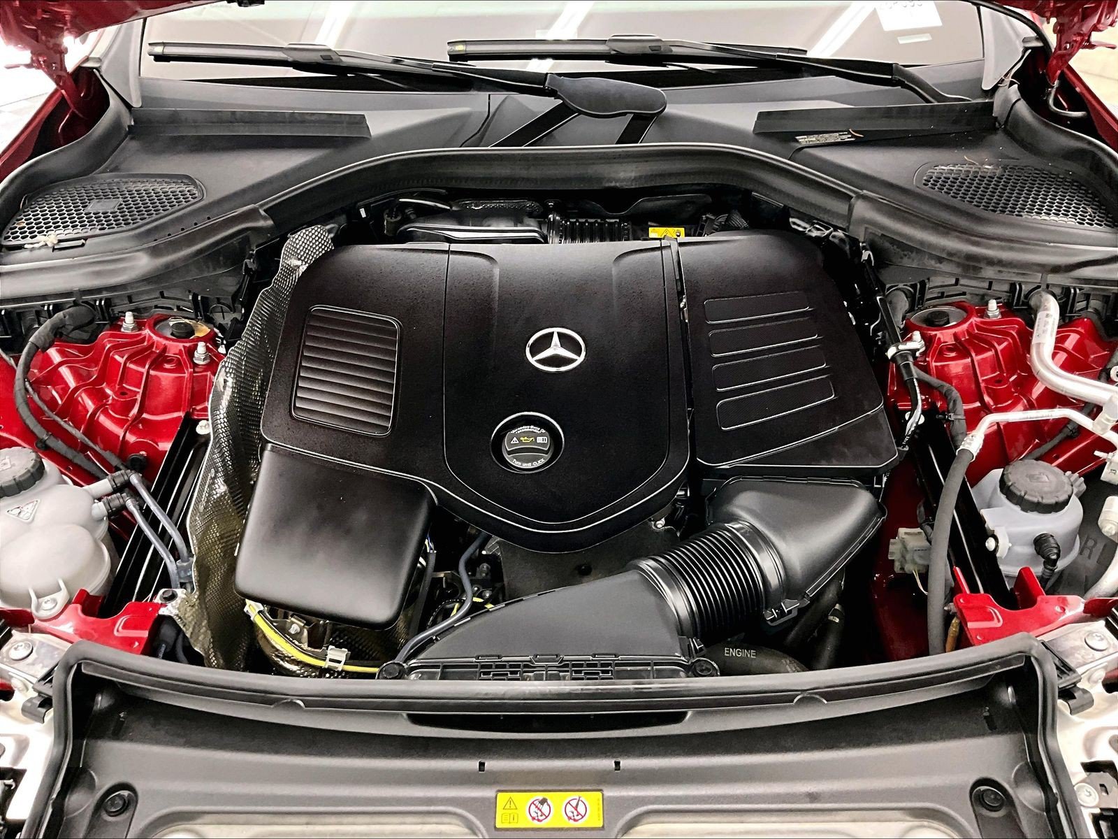 Certified 2024 Mercedes-Benz GLC 300 image 9