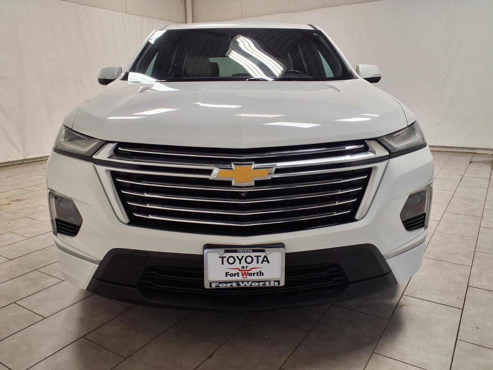 Used 2022 Chevrolet Traverse Premier w/ LPO, Floor Liner Package FWD image 2