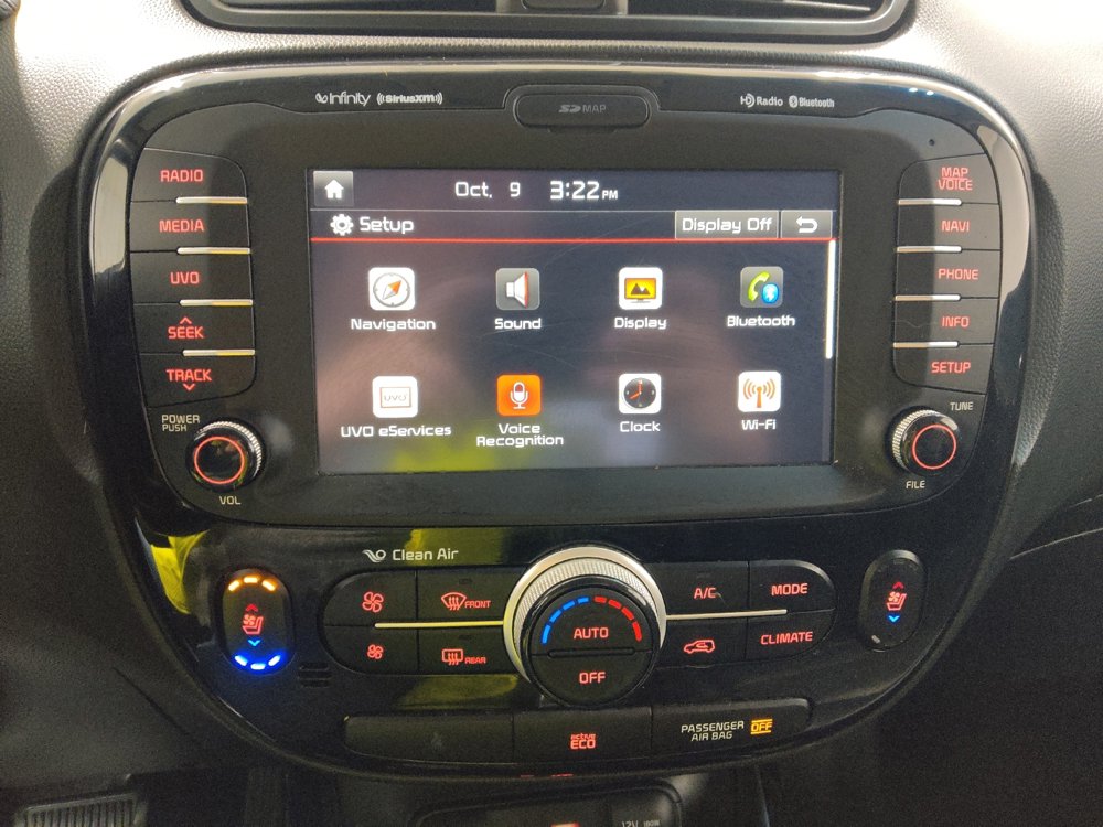 Used 2016 Kia Soul ! w/ Premium Package image 25