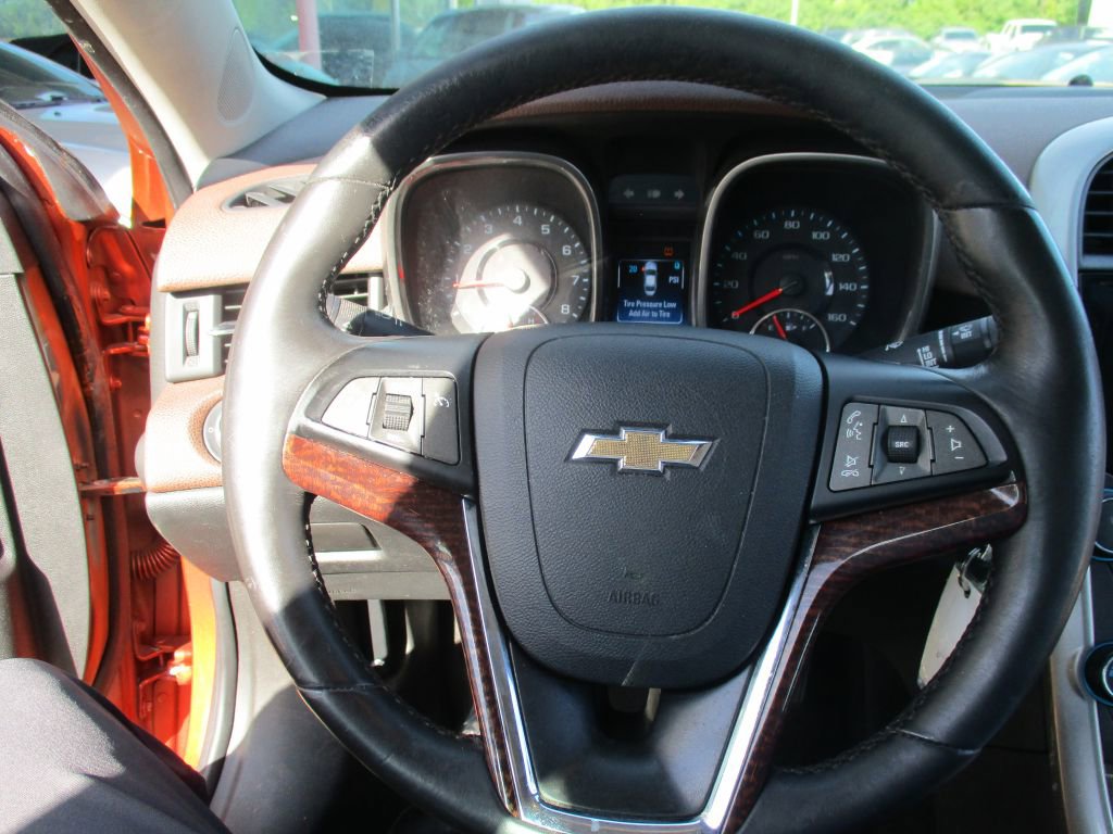 Used 2013 Chevrolet Malibu LTZ FWD image 9