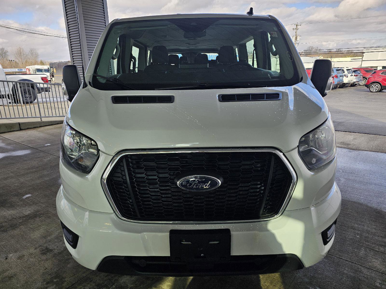 Used 2024 Ford Transit 350 XLT image 8