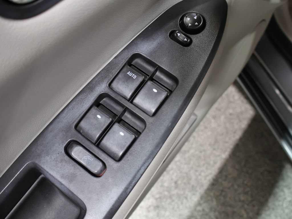 Used 2007 Chevrolet Impala LT FWD image 17