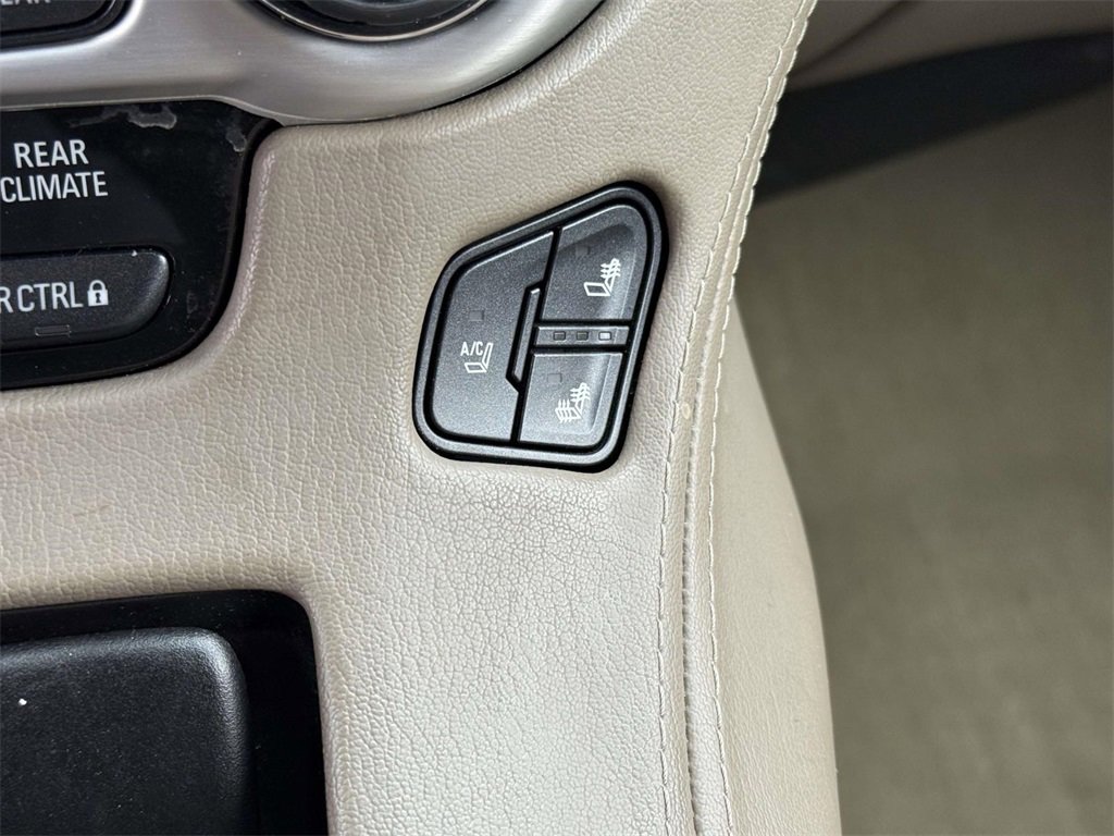 Used 2016 GMC Yukon SLT w/ Open Road Package image 8