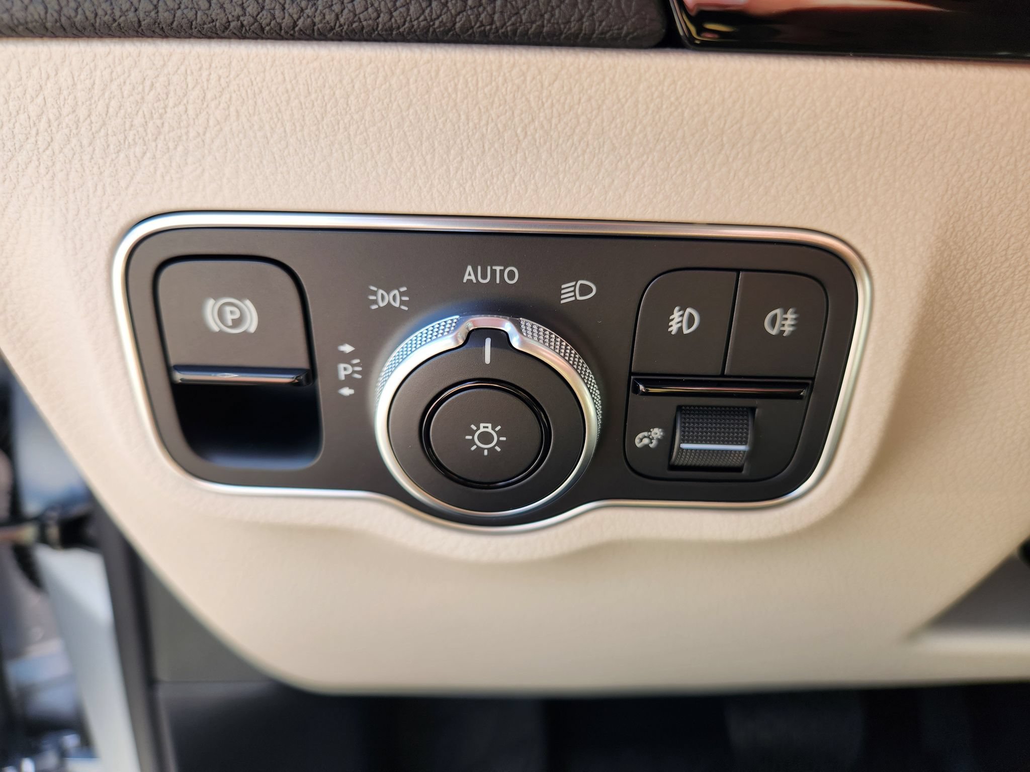 New 2026 Mercedes-Benz GLA 250 4MATIC image 19