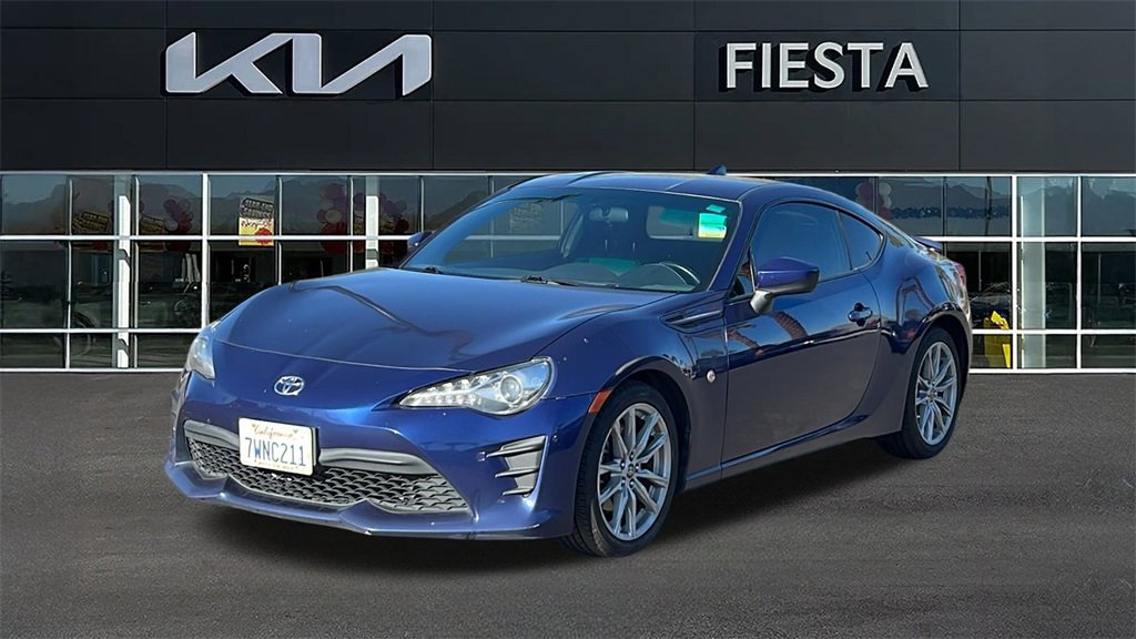 Used 2017 Toyota 86 image 2