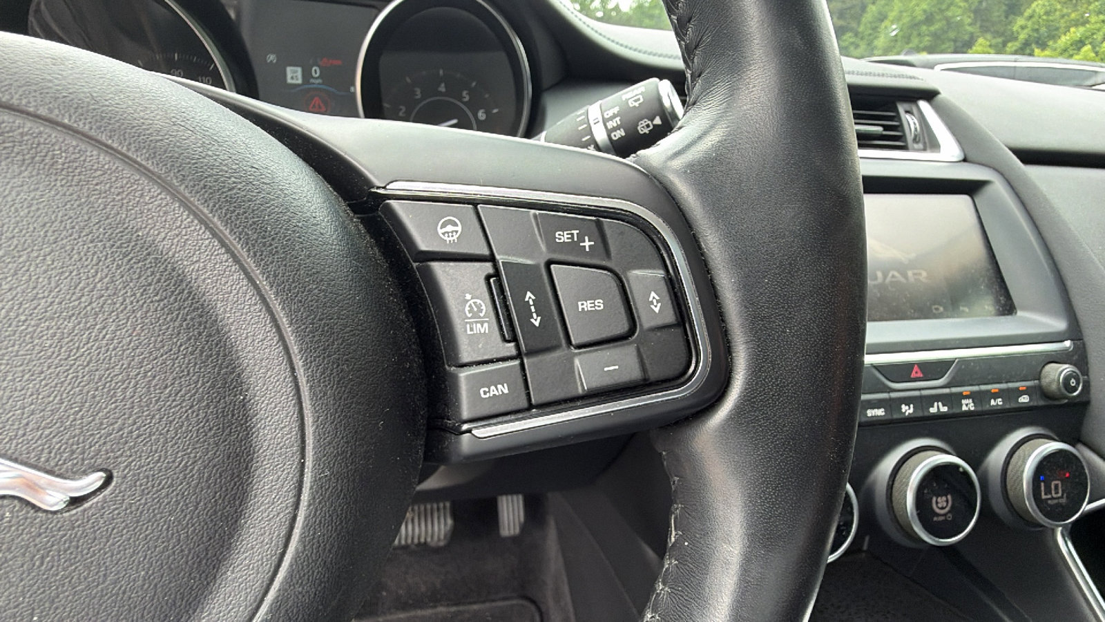 Used 2018 Jaguar E-PACE S AWD/4WD image 28