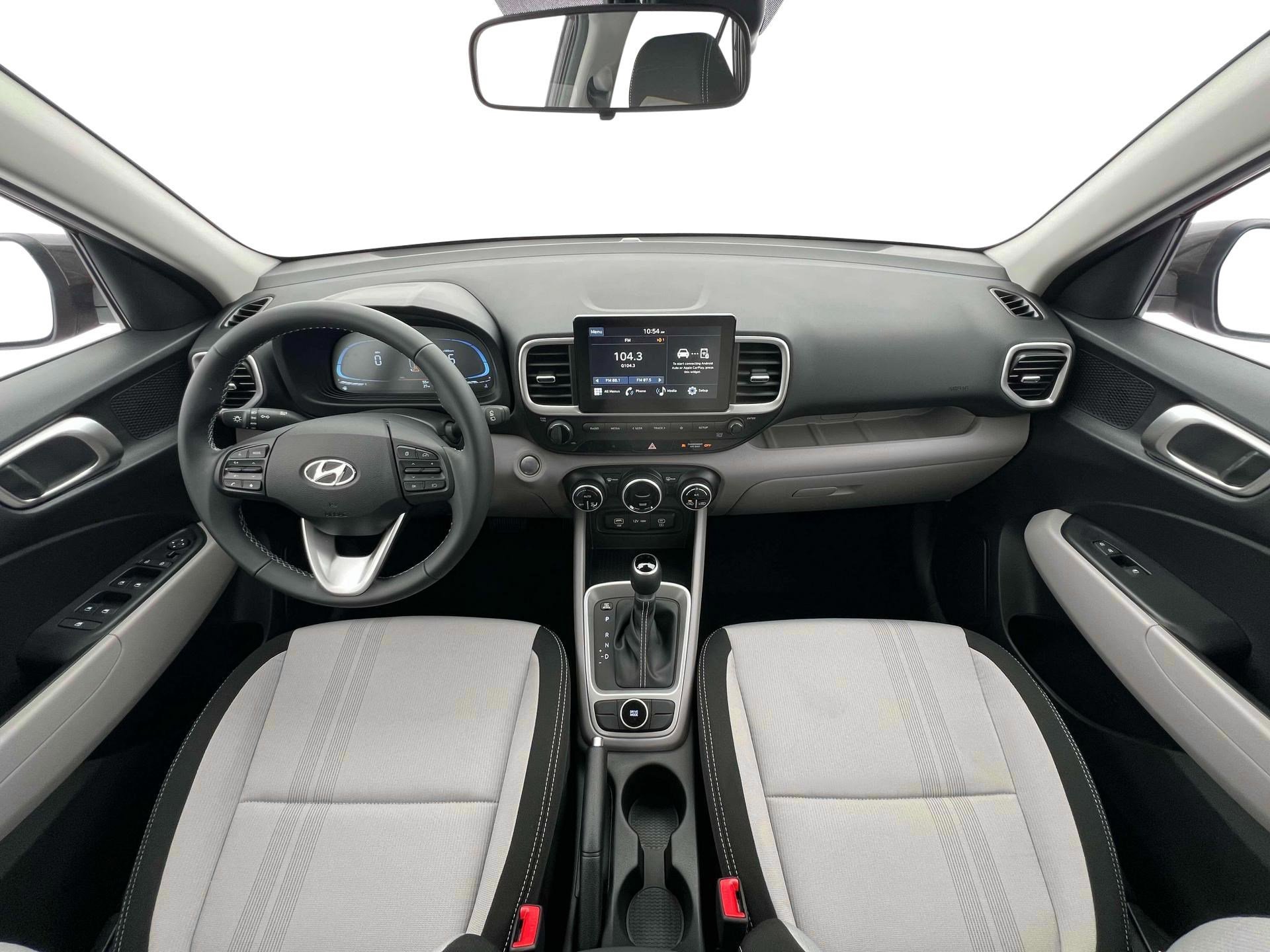 New 2025 Hyundai Venue SEL image 13