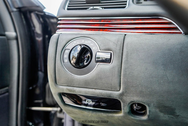 Used 2009 Maybach 62 image 34