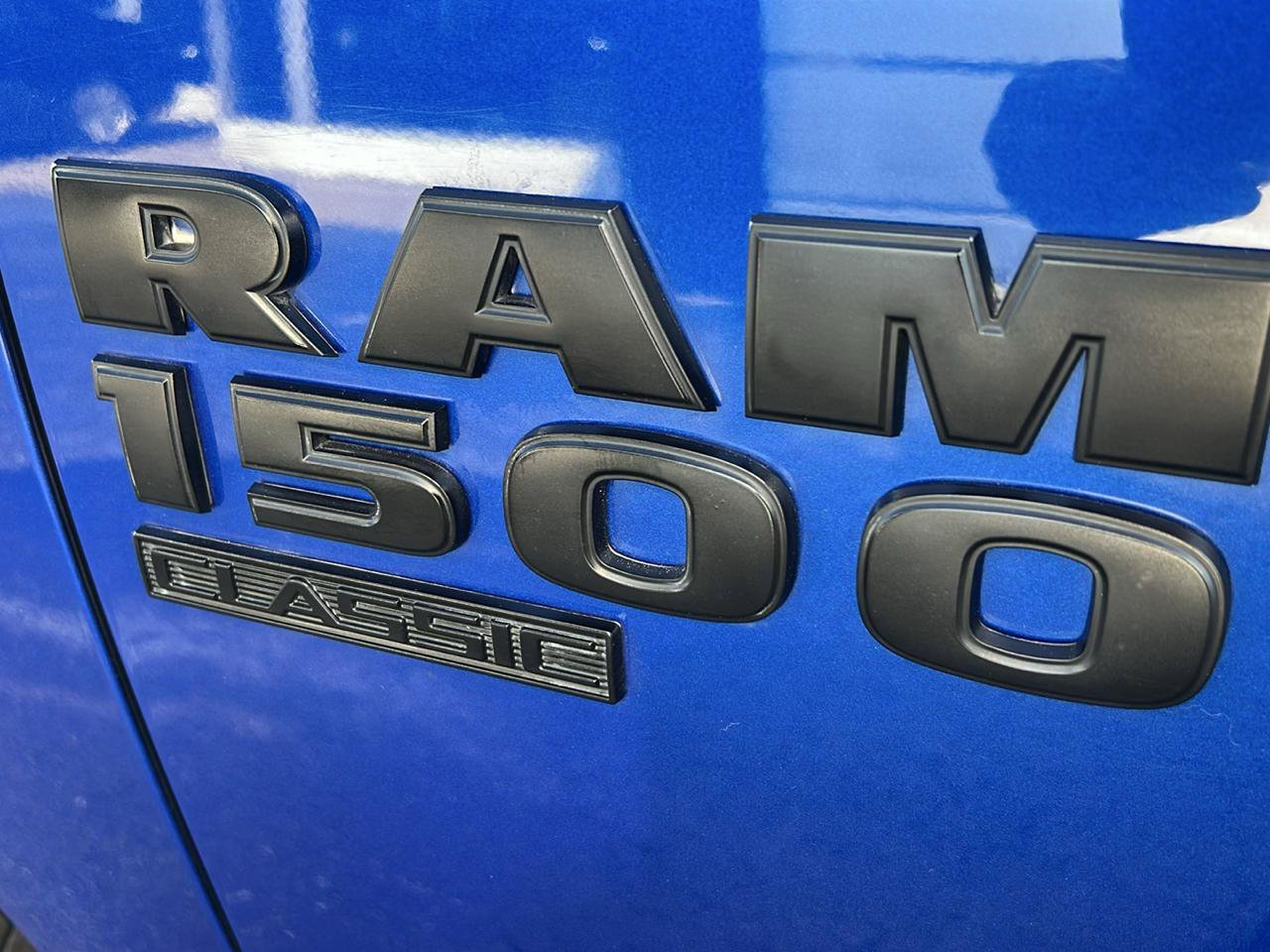 Used 2019 RAM 1500 Express w/ Wheel & Sound Group AWD/4WD image 3
