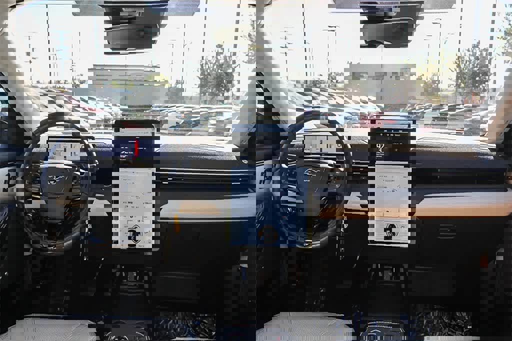 Used 2022 Ford Mustang Mach-E Premium image 17