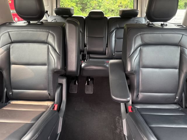 Used 2025 Lincoln Navigator Reserve AWD/4WD image 23