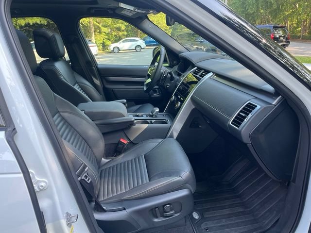 Certified 2025 Land Rover Discovery Dynamic SE AWD/4WD image 11