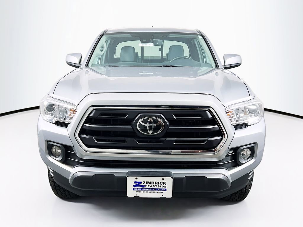 Used 2019 Toyota Tacoma SR5 AWD/4WD image 2