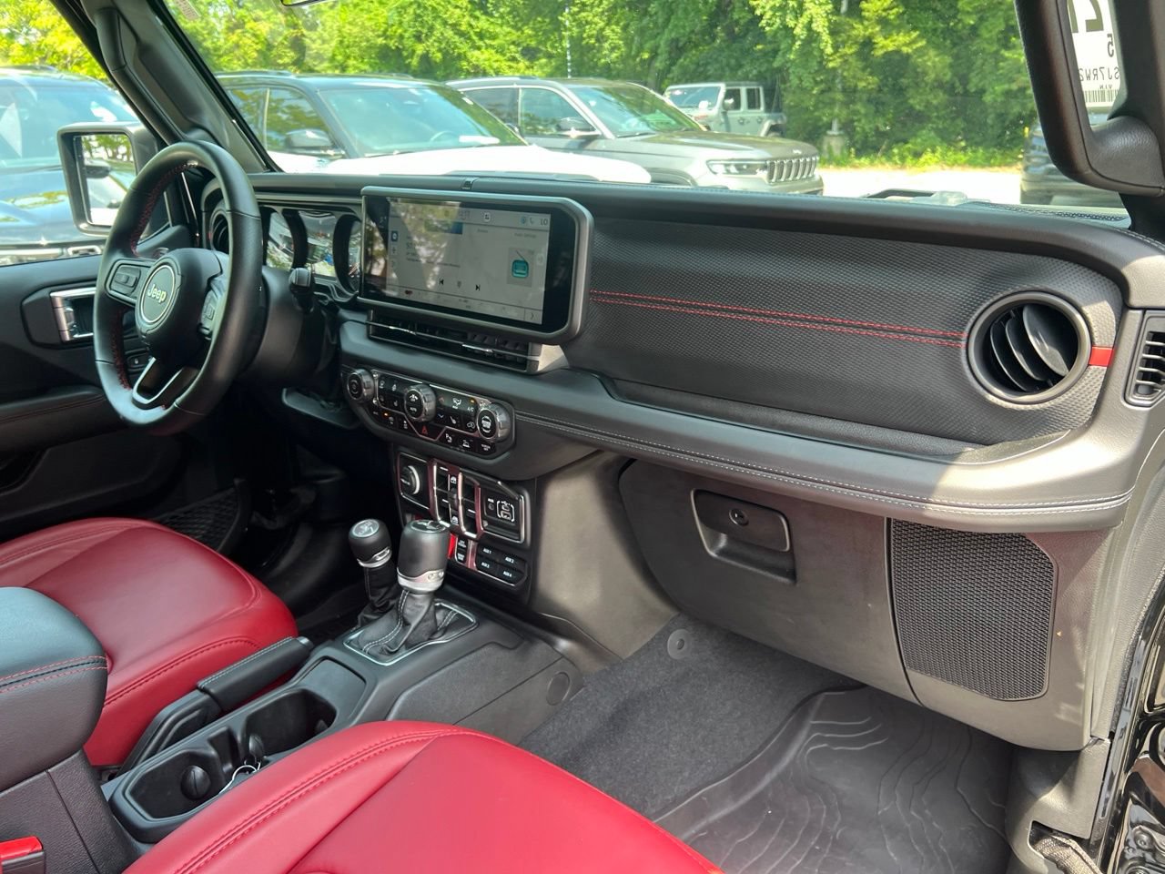 Used 2024 Jeep Wrangler Unlimited Rubicon 392 AWD/4WD image 25