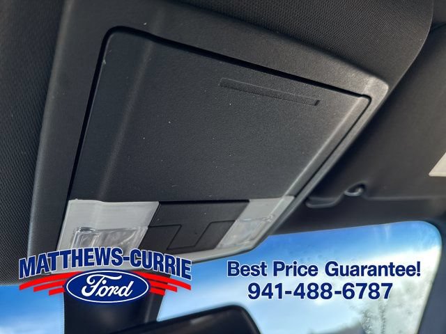 Used 2015 Ford Taurus SEL w/ Equipment Group 201A FWD image 22