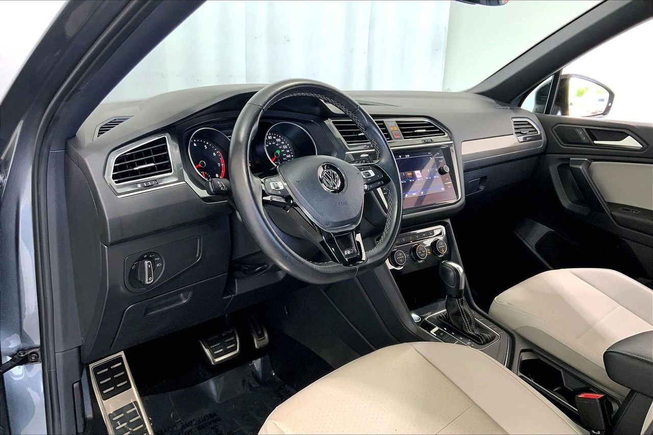 Used 2021 Volkswagen Tiguan SE R-Line FWD image 14